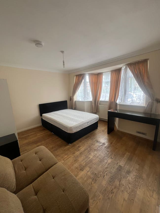 Double room occupancy Main Photo