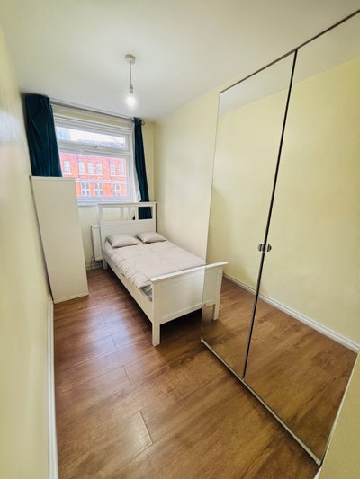 5 min walk from Old Street Station  Main Photo