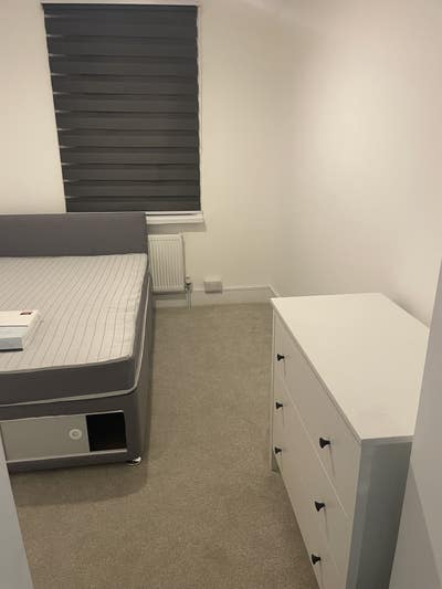 Double room in newly refurbed house, Cheshunt Main Photo