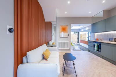 Stylish 2-Bed Apartment in Elephant & Castle 🌟 Main Photo