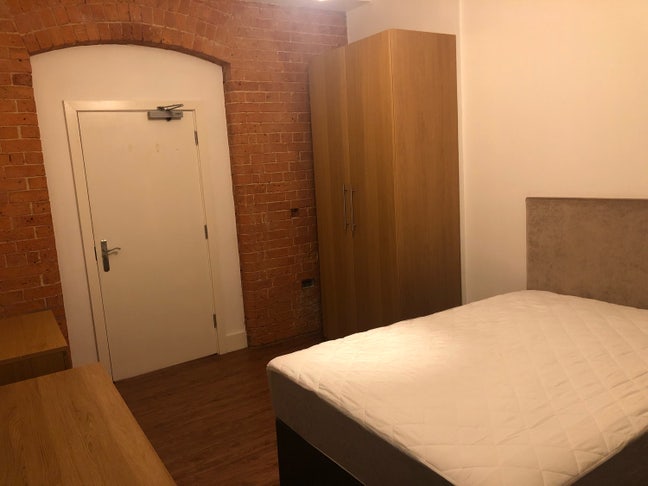 Double en suite room available in Banbury centre  Main Photo