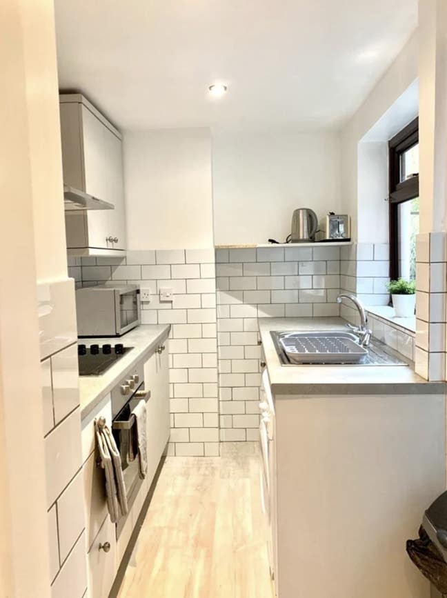 Looking for a housmate  Main Photo