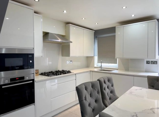 Short-term room in Canary Wharf/Poplar.Good price! Main Photo