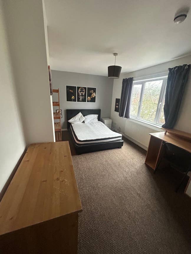 ⭐ Spacious Double Room - Central - Professionals Main Photo