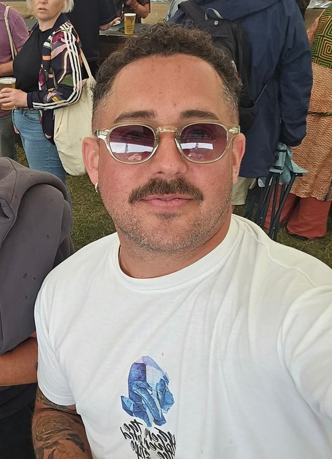 Searching for accommodation Main Photo