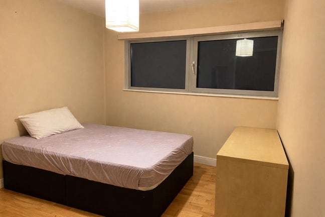 ✨ En-Suite Spare Room Available – Cardiff ✨ Main Photo