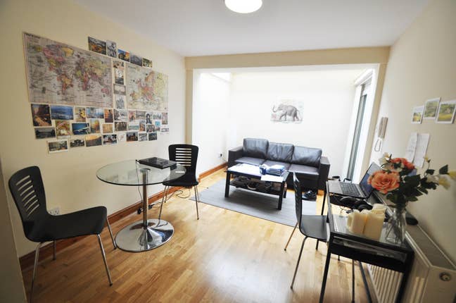 A gorgeous 1 bedroom apartment in Highbury, N7 Main Photo