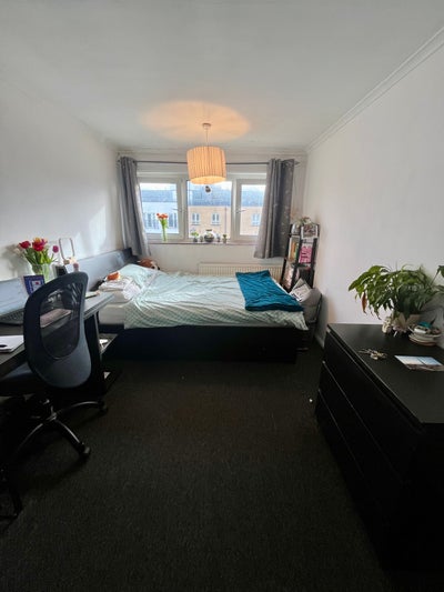 Large double room in Stratford  Main Photo