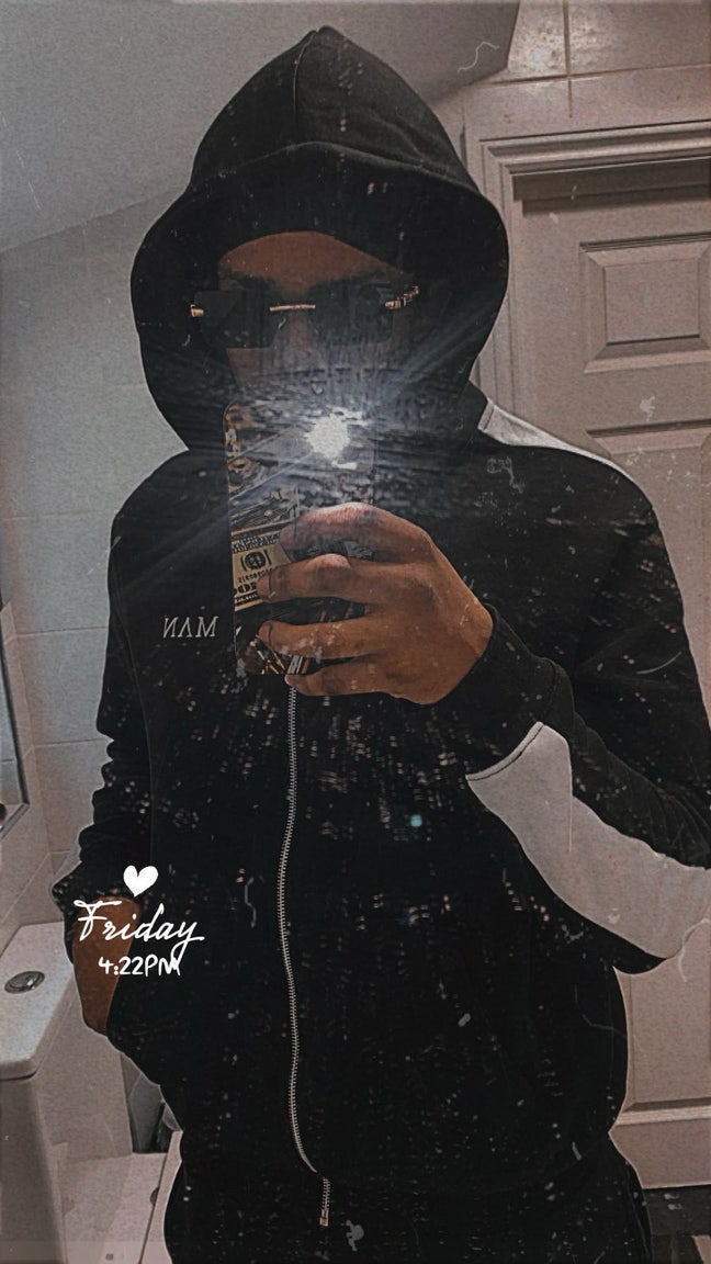 24 year old Male seeks a single or double room Main Photo