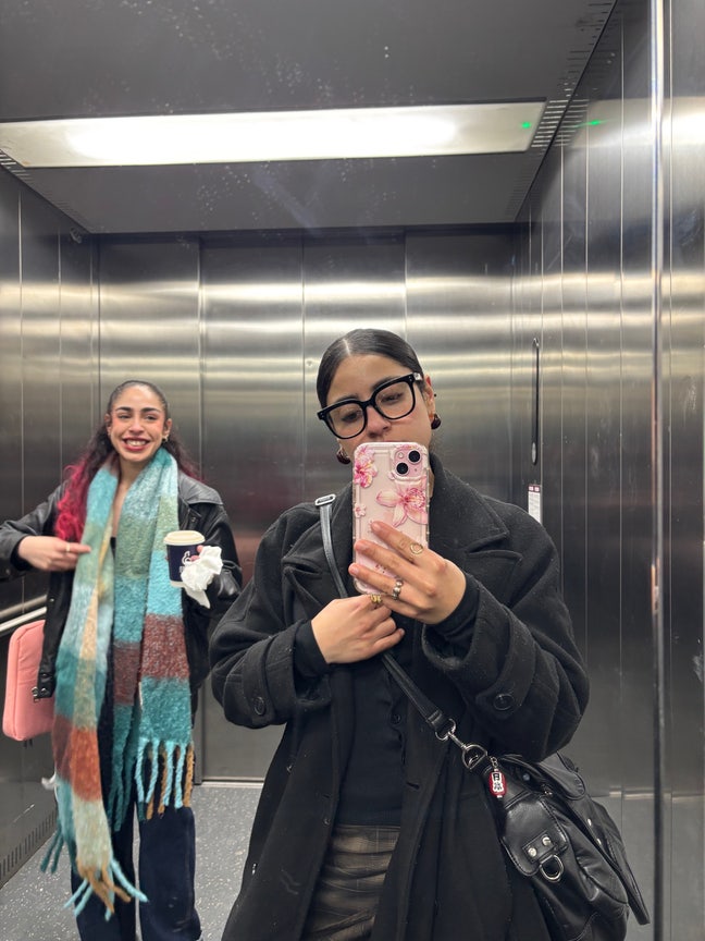 Two -bedroom house for professional and Student  Main Photo