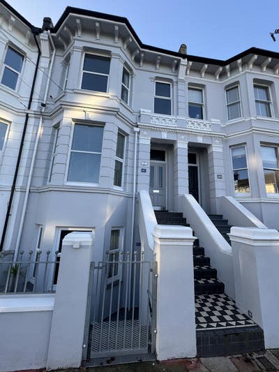 En-Suite  Room in 3 Bed Maisonette , 7Dails Main Photo