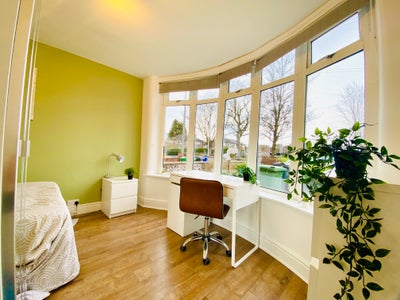 Super bright room, 6 Bed Withington Main Photo