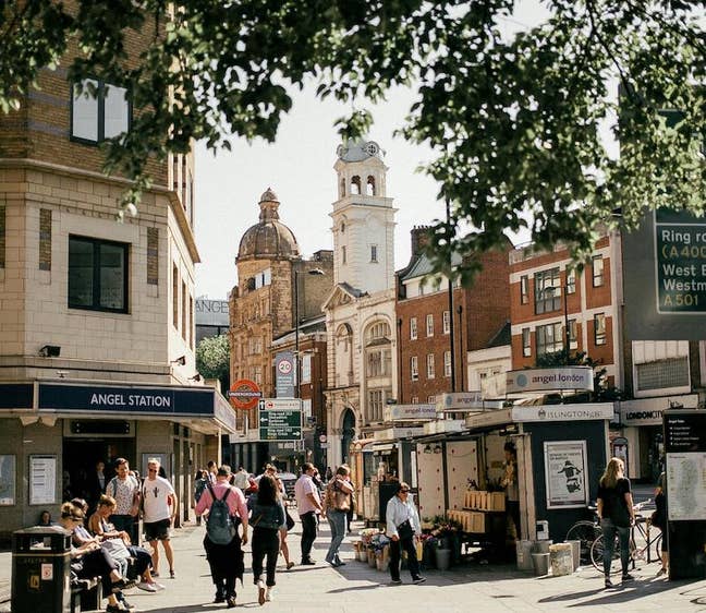 2 Doubles / Islington / 0 Deposit / New Flooring Main Photo