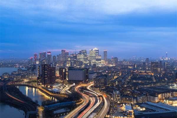 Custom House/ Move in Ready / Spacious Rooms Main Photo