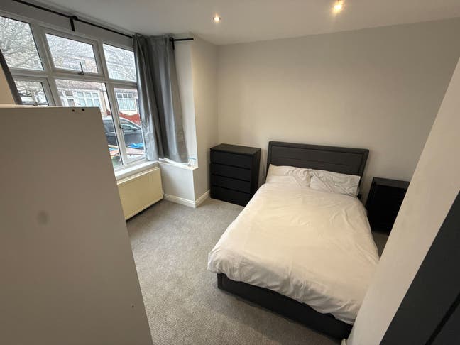 🏠 2 Double Rooms Available | CR4 💡 Main Photo