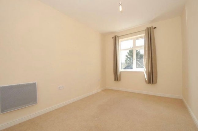 Lovely double room with private bathroom Main Photo