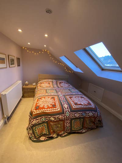 Lovely double bedroom (& sole use of whole flat) Main Photo