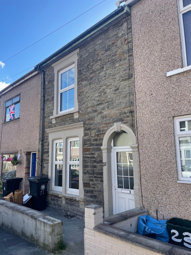 Two Double Rooms Available, Kingswood Main Photo