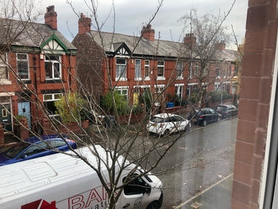 Victorian terrace in South Manchester Main Photo