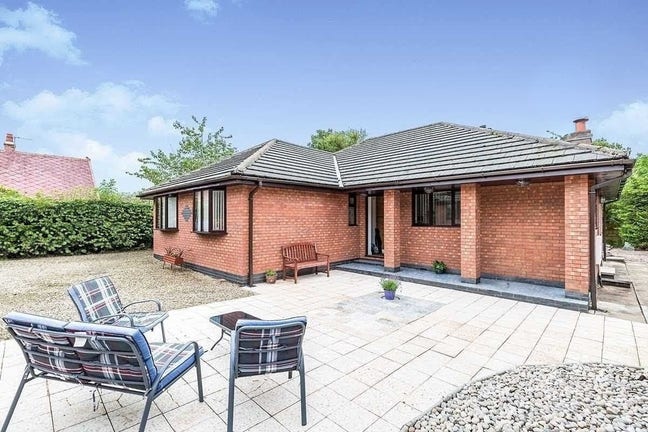 Double with Private Ensuite Main Photo