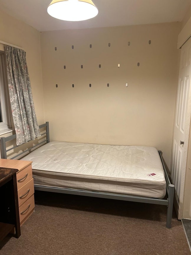 Two nice doubles in professional houseshare Main Photo