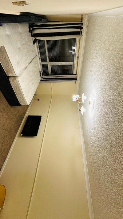 Flat share, 1 double room Main Photo