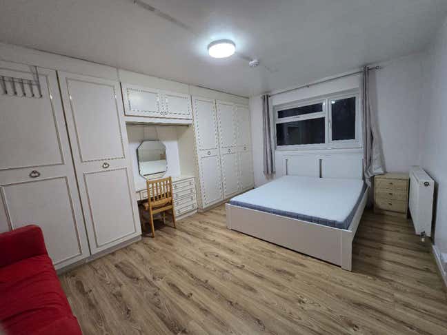 Southgate spacious double  available  now Main Photo