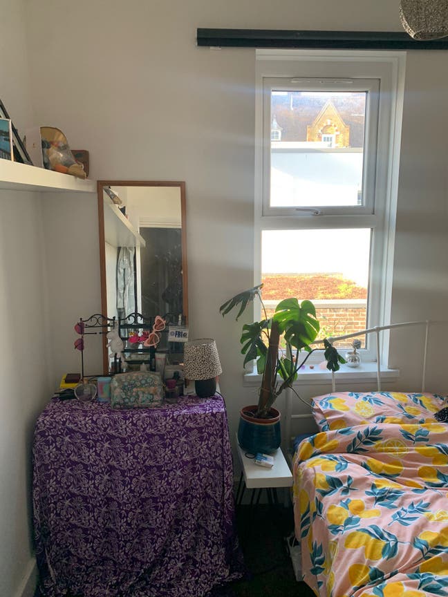 Room available in 4 bed house in Hackney Central Main Photo