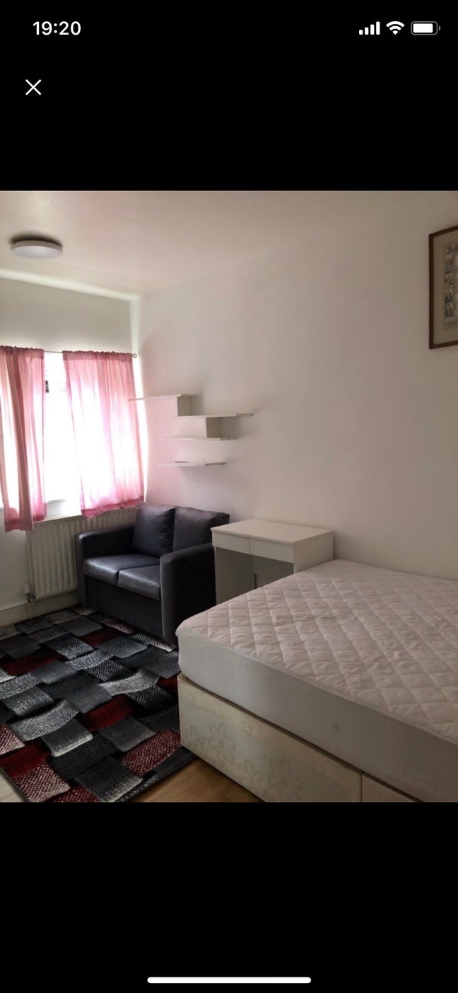 *STUDIO in Willesden Green  Main Photo