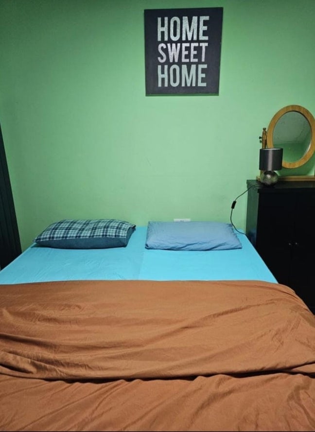 2 Rooms to Let – High Wycombe HP13 7XN Main Photo