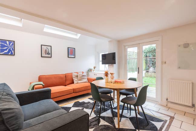 🌟 Big Double Room in Prime Clapham Location  Main Photo