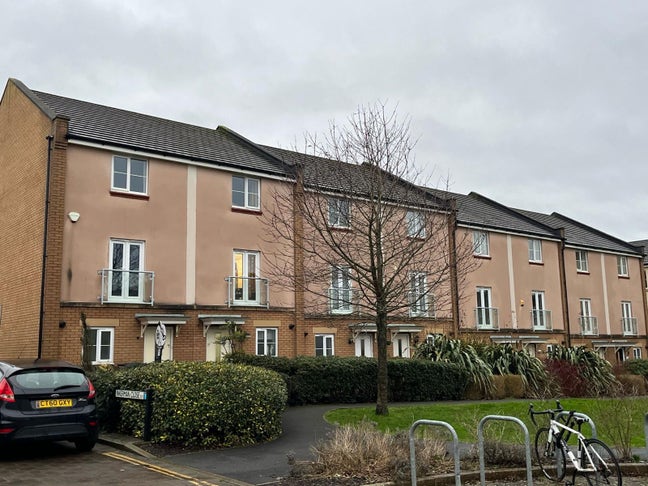 Double room in Horfield available now Main Photo