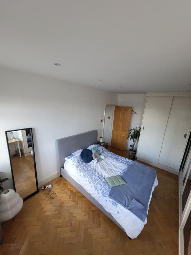 Double room in Stamford Brook - 3min from tube!  Main Photo