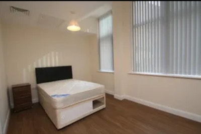 Looking for someone to replace me for short let Main Photo