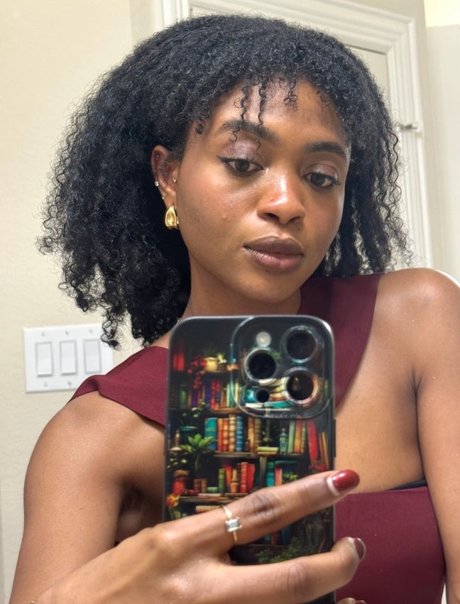 Single occupant. Professional. Main Photo