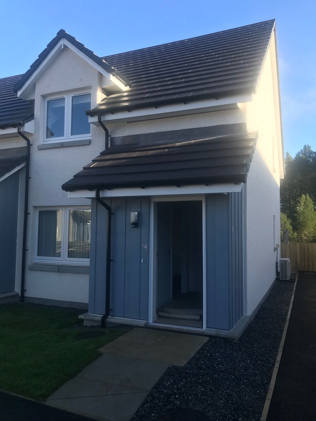 Clean cosy home Main Photo