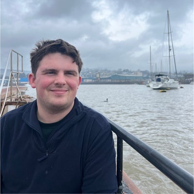 Young professional looking for a room in London! Main Photo