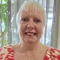 Professional Female seeks a double room Main Photo