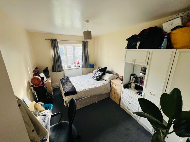 Double Room Available In Camberwell  Main Photo