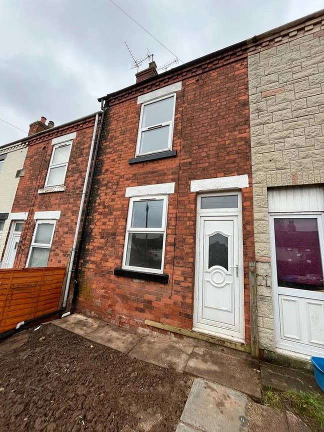 Three Bed Terraced House on Main Street, Shirebroo Main Photo