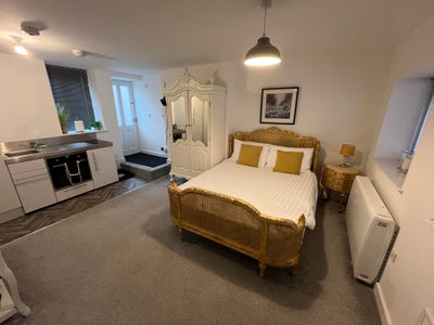 Fully Furnished Studio in Worksop Town Center Main Photo