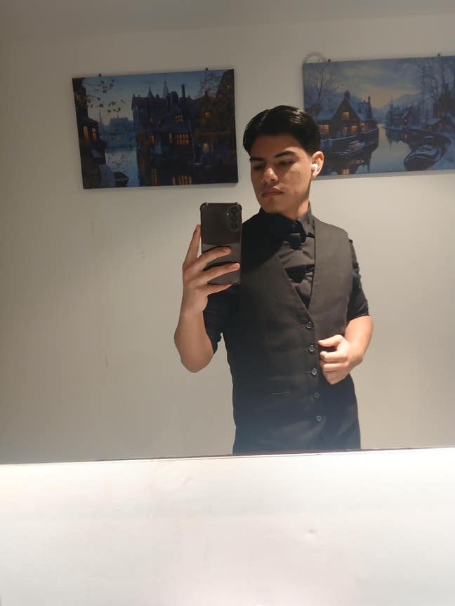 I would like to rent this room, okay, please ... Main Photo