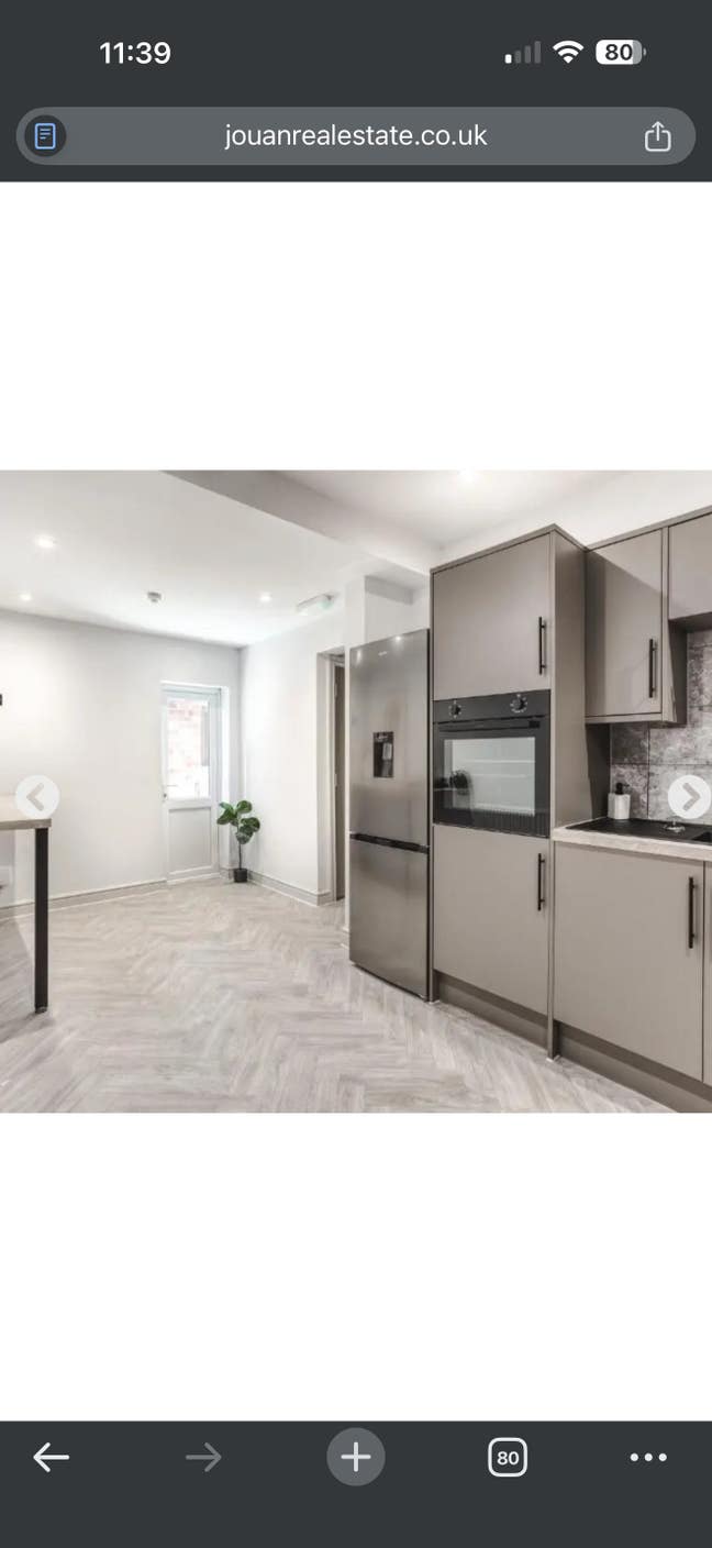 An Ensuite room in s shared house  Main Photo