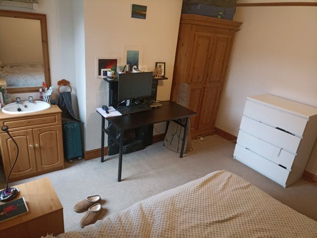 Double room in Earlsfield houseshare Main Photo