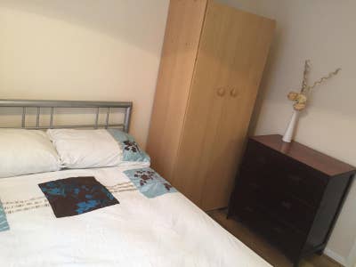 Large Double Room in Clean Flat in Shepherds Bush  Main Photo