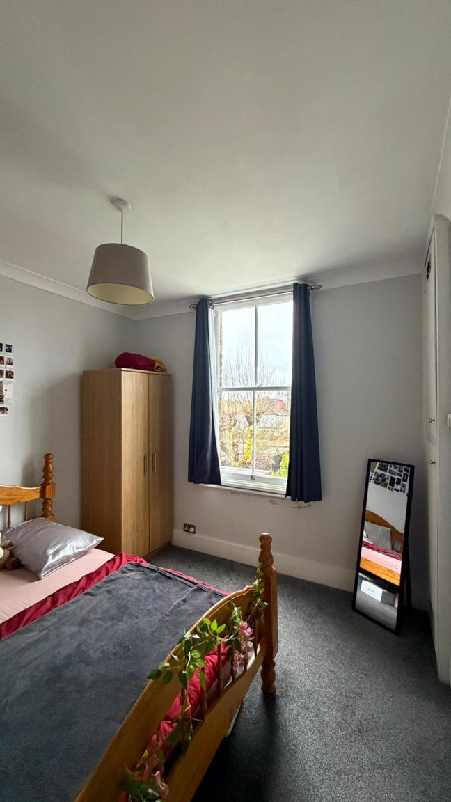 Roomie Wanted Urgently in Finchley Central Main Photo