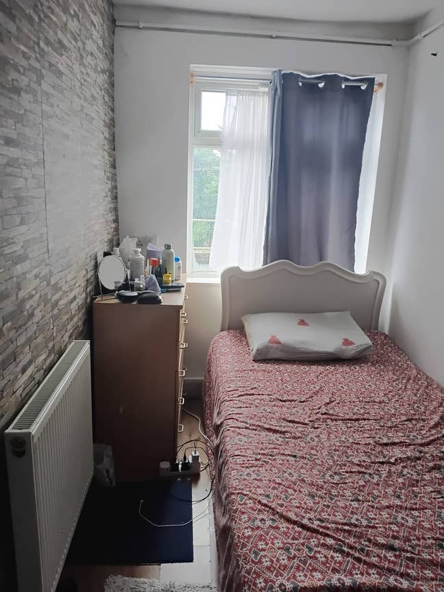 Double room is available for rent in - TW2 Main Photo