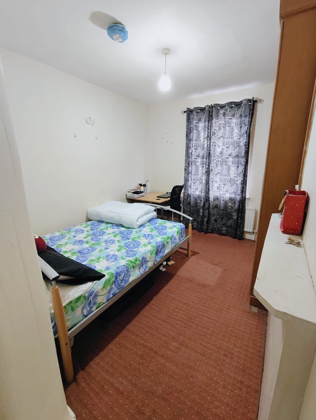 Double Room to Let in a Very Neat & Clean House  Main Photo