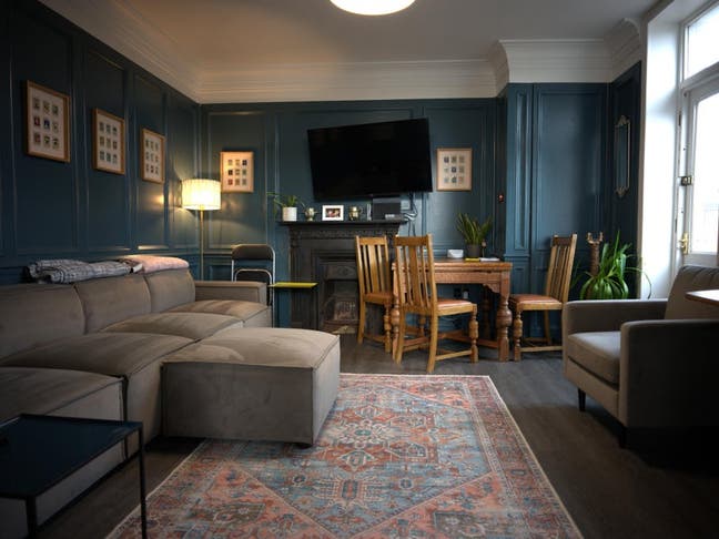 Deptford High St | Double Room | Lounge & Terrace Main Photo