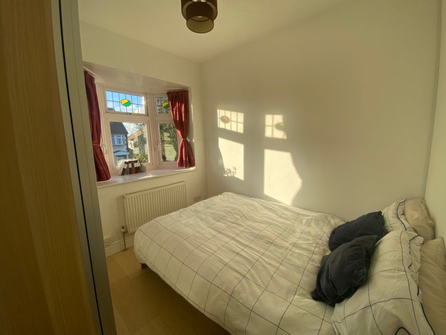 Furnished Double Room – Ealing Area Main Photo